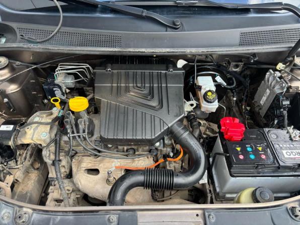 Renault Sandero II Рестайлинг с пробегом 2018 года, цена 920 000 рублей, 96479 км, хэтчбек, Автокод Объявления
