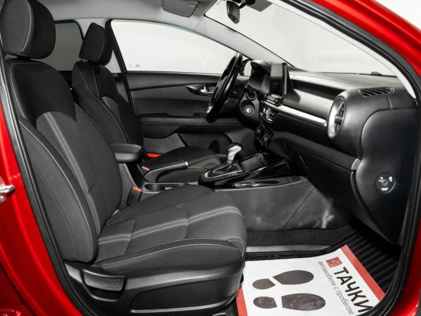 Kia Cerato IV Рестайлинг с пробегом 2021 года, цена 1 549 500 рублей, 39550 км, седан, Автокод Объявления