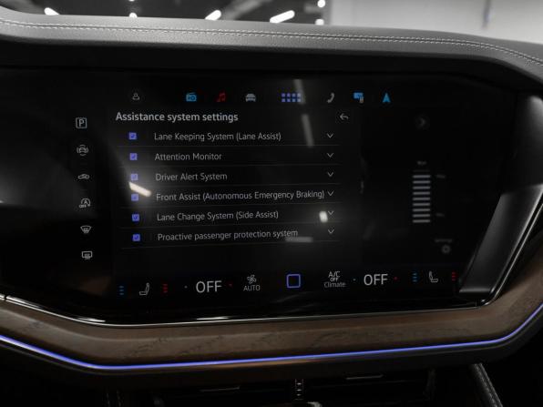 Volkswagen Touareg III Рестайлинг с пробегом 2026 года, цена 11 750 000 рублей, 18 км, внедорожник, Автокод Объявления