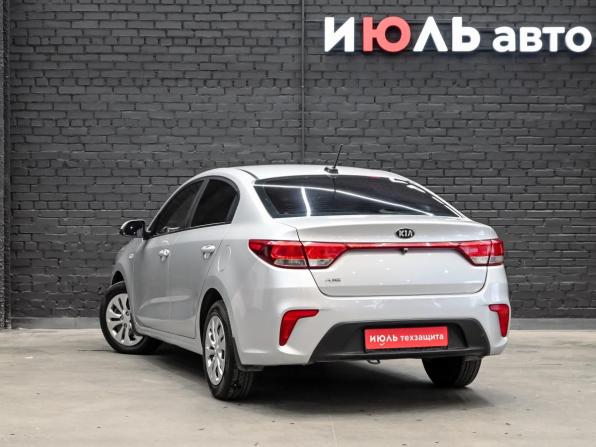 Kia Rio IV с пробегом 2018 года, цена 1 300 000 рублей, 124270 км, седан, Автокод Объявления