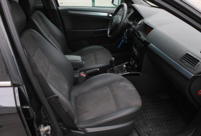 Opel Astra H Рестайлинг с пробегом 2013 года, цена 990 000 рублей, 161819 км, хэтчбек, Автокод Объявления