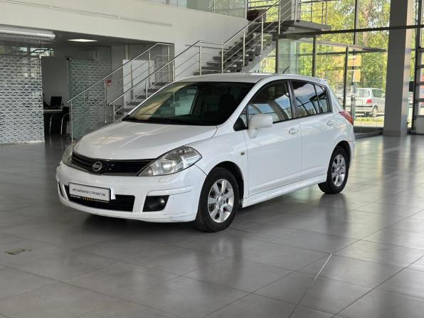 Nissan Tiida I Рестайлинг с пробегом 2013 года, цена 749 000 рублей, 180000 км, хэтчбек, Автокод Объявления