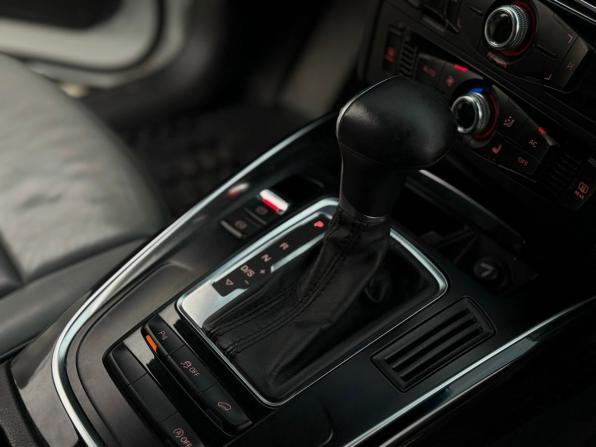 Audi Q5 I (8R) Рестайлинг с пробегом 2013 года, цена 1 999 000 рублей, 193469 км, внедорожник, Автокод Объявления