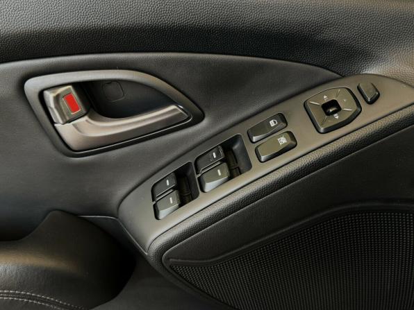 Hyundai ix35 I с пробегом 2011 года, цена 1 465 000 рублей, 198167 км, внедорожник, Автокод Объявления