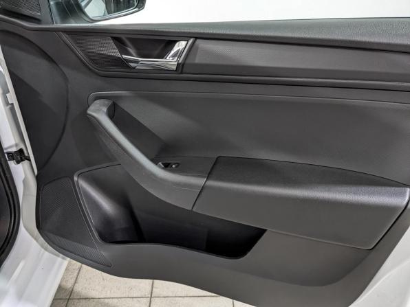 Skoda Rapid II с пробегом 2021 года, цена 1 225 000 рублей, 215521 км, лифтбек, Автокод Объявления