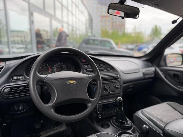 Chevrolet Niva I Рестайлинг с пробегом 2012 года, цена 400 000 рублей, 113000 км, внедорожник, Автокод Объявления