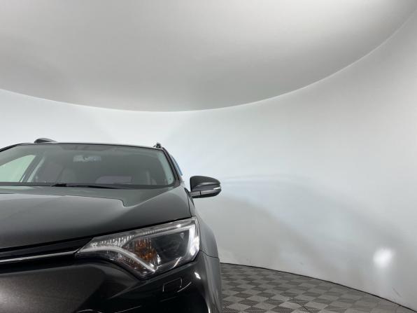 Toyota RAV4 IV (XA40) Рестайлинг с пробегом 2015 года, цена 2 100 000 рублей, 121000 км, внедорожник, Автокод Объявления