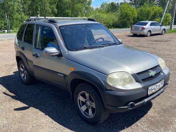 Chevrolet Niva I Рестайлинг с пробегом 2010 года, цена 510 000 рублей, 181033 км, внедорожник, Автокод Объявления