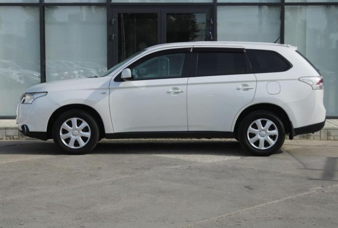 Mitsubishi Outlander III с пробегом 2014 года, цена 1 375 000 рублей, 107832 км, внедорожник, Автокод Объявления