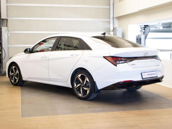 Hyundai Elantra VII (CN7) с пробегом 2022 года, цена 2 190 000 рублей, 55838 км, седан, Автокод Объявления