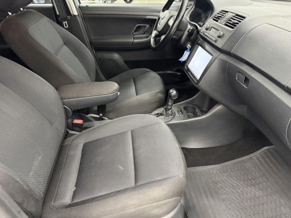Skoda Fabia II Рестайлинг с пробегом 2011 года, цена 889 000 рублей, 111207 км, хэтчбек, Автокод Объявления