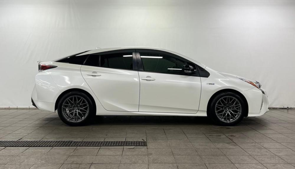 Toyota Prius IV (XW50) Санкт-Петербург  - изображение 3