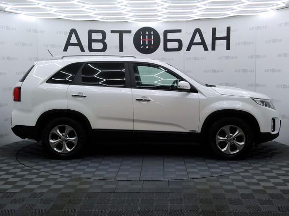 Kia Sorento II Рестайлинг с пробегом 2018 года, цена 2 440 000 рублей, 63584 км, внедорожник, Автокод Объявления