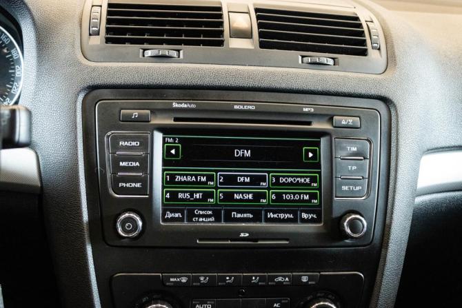Skoda Octavia II (A5) Рестайлинг с пробегом 2012 года, цена 910 000 рублей, 231299 км, лифтбек, Автокод Объявления
