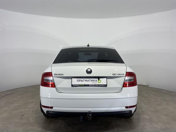 Skoda Octavia III (A7) Рестайлинг с пробегом 2017 года, цена 1 400 000 рублей, 211216 км, лифтбек, Автокод Объявления