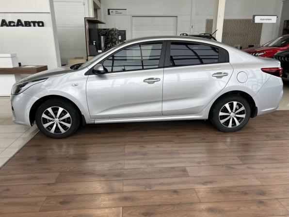 Kia Rio IV с пробегом 2018 года, цена 1 059 000 рублей, 168013 км, седан, Автокод Объявления