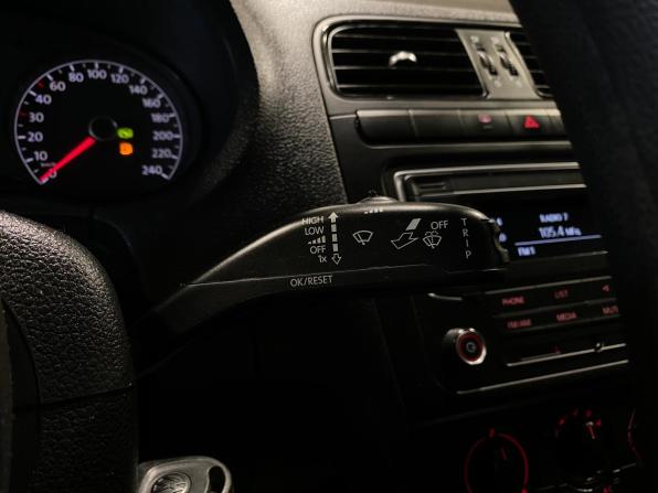 Volkswagen Polo V Рестайлинг с пробегом 2019 года, цена 1 190 000 рублей, 128163 км, седан, Автокод Объявления