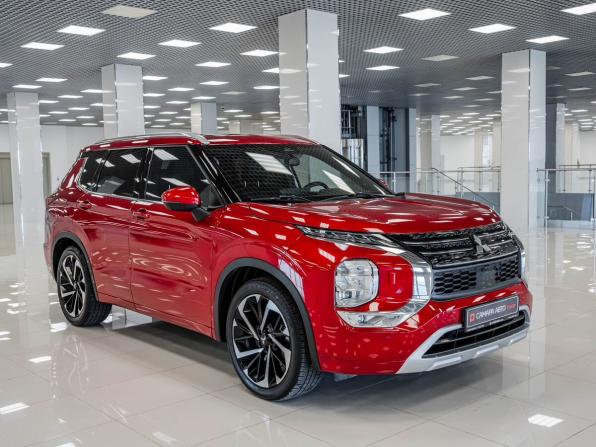 Mitsubishi Outlander IV с пробегом 2023 года, цена 3 946 000 рублей, 30556 км, внедорожник, Автокод Объявления