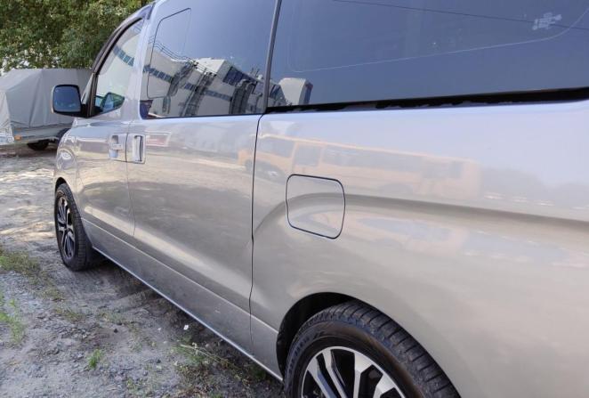 Hyundai H-1 II с пробегом 2015 года, цена 1 700 000 рублей, 352777 км, минивэн, Автокод Объявления