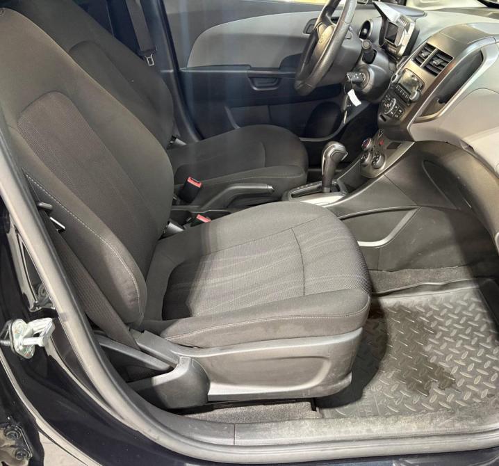 Chevrolet Aveo II Санкт-Петербург  - изображение 21