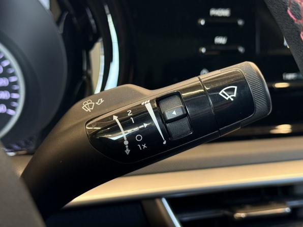 Kia K5 III с пробегом 2021 года, цена 2 360 000 рублей, 92507 км, седан, Автокод Объявления