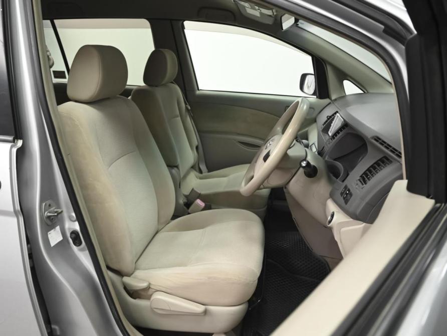 Toyota ISis I Рестайлинг Ставрополь  - изображение 8