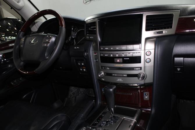 Lexus LX III Рестайлинг с пробегом 2013 года, цена 5 700 000 рублей, 171628 км, внедорожник, Автокод Объявления