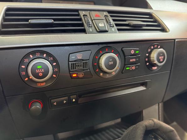 BMW 5 серии V (E60/E61) с пробегом 2004 года, цена 999 000 рублей, 379200 км, седан, Автокод Объявления