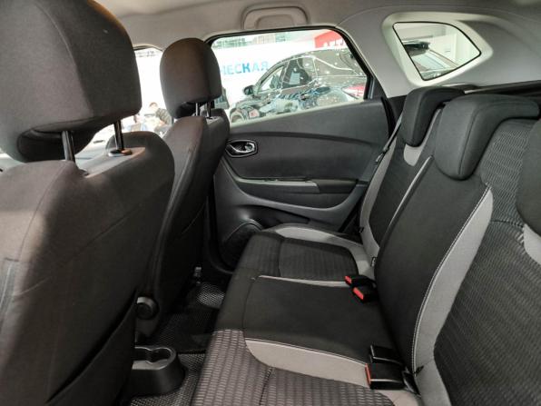 Renault Kaptur I с пробегом 2016 года, цена 1 220 000 рублей, 134062 км, внедорожник, Автокод Объявления