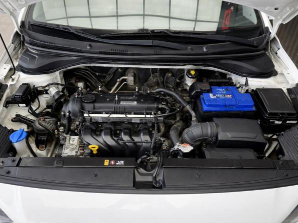 Hyundai Solaris II с пробегом 2017 года, цена 1 282 999 рублей, 98327 км, седан, Автокод Объявления