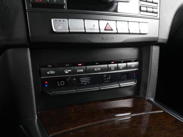 Mercedes-Benz E-Класс IV (W212 S212 C207) Рестайлинг с пробегом 2013 года, цена 2 190 000 рублей, 244250 км, седан, Автокод Объявления