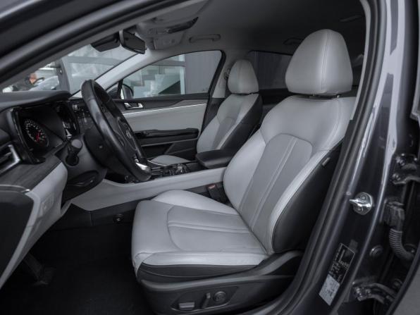 Kia K5 III с пробегом 2021 года, цена 2 740 000 рублей, 49186 км, седан, Автокод Объявления