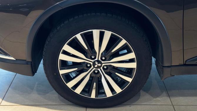 Mitsubishi Outlander III Рестайлинг 3 с пробегом 2018 года, цена 2 039 000 рублей, 148892 км, внедорожник, Автокод Объявления