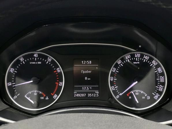 Skoda Octavia II (A5) Рестайлинг с пробегом 2012 года, цена 719 000 рублей, 249205 км, лифтбек, Автокод Объявления