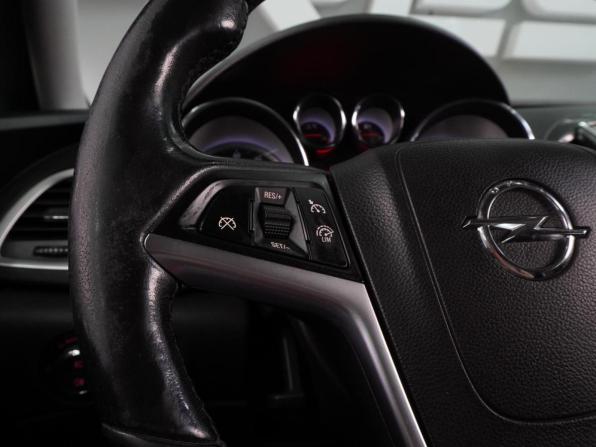 Opel Astra J Рестайлинг с пробегом 2012 года, цена 899 000 рублей, 202536 км, седан, Автокод Объявления