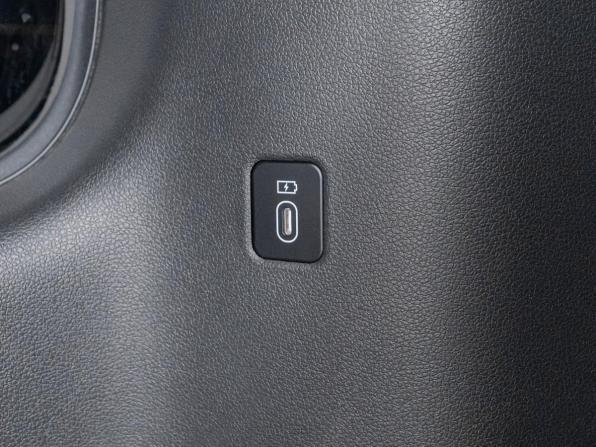 Hyundai Staria I с пробегом 2024 года, цена 6 850 000 рублей, 43 км, минивэн, Автокод Объявления