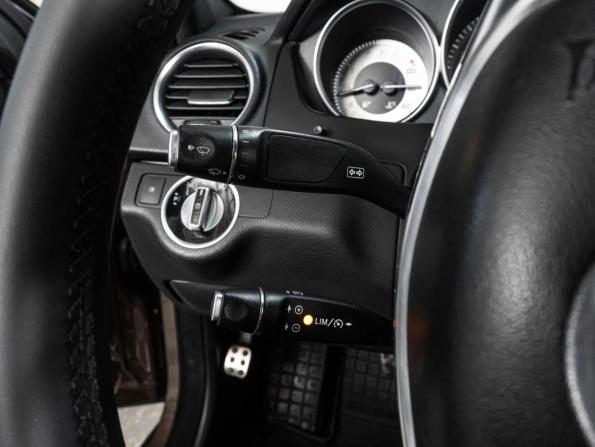 Mercedes-Benz C-Класс III (W204) Рестайлинг с пробегом 2012 года, цена 1 320 000 рублей, 272999 км, седан, Автокод Объявления
