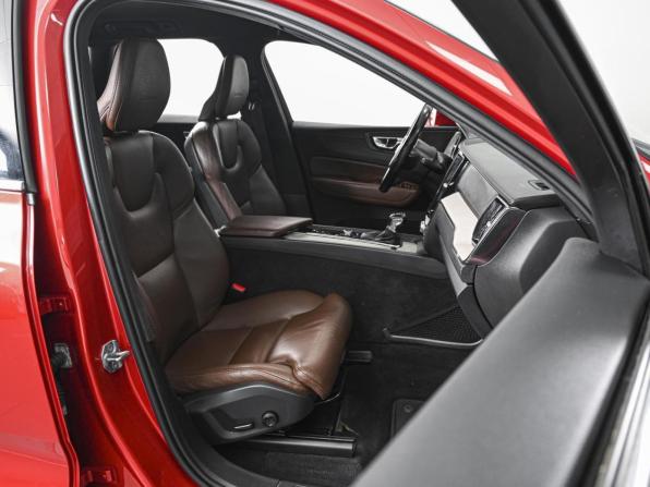 Volvo XC60 II с пробегом 2018 года, цена 3 224 000 рублей, 195301 км, внедорожник, Автокод Объявления