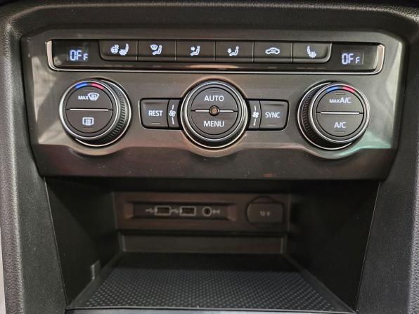 Volkswagen Tiguan II с пробегом 2019 года, цена 2 680 000 рублей, 61497 км, внедорожник, Автокод Объявления