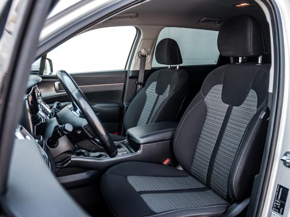 Kia Sorento IV с пробегом 2021 года, цена 3 300 000 рублей, 92040 км, внедорожник, Автокод Объявления