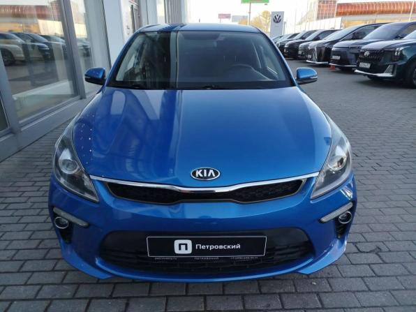 Kia Rio IV с пробегом 2018 года, цена 1 355 000 рублей, 85900 км, седан, Автокод Объявления