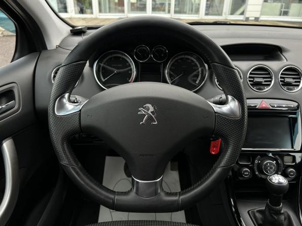Peugeot 408 I Рестайлинг с пробегом 2019 года, цена 1 100 000 рублей, 117270 км, седан, Автокод Объявления