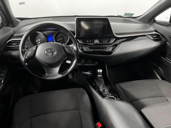 Toyota C-HR I с пробегом 2019 года, цена 2 289 900 рублей, 86653 км, внедорожник, Автокод Объявления