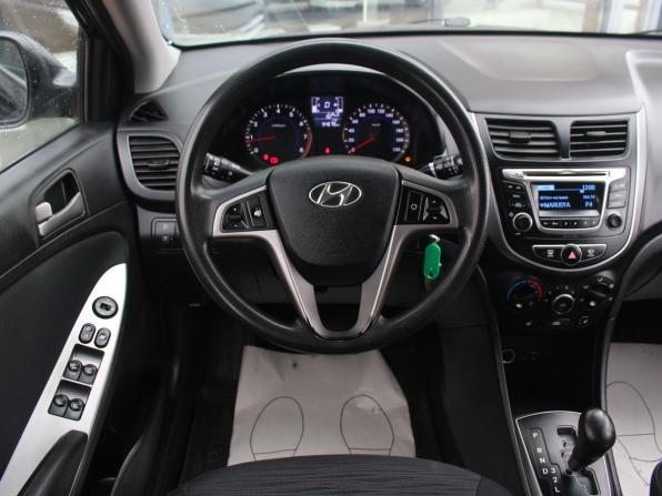Hyundai Solaris I Рестайлинг с пробегом 2015 года, цена 900 000 рублей, 94581 км, седан, Автокод Объявления
