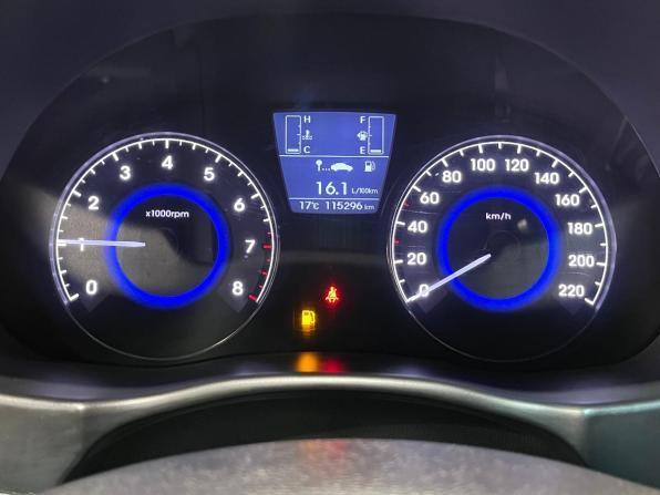 Hyundai Solaris I Рестайлинг с пробегом 2014 года, цена 1 042 000 рублей, 115295 км, седан, Автокод Объявления