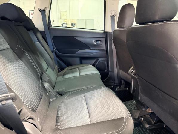 Mitsubishi Outlander IV с пробегом 2021 года, цена 2 699 000 рублей, 85106 км, внедорожник, Автокод Объявления