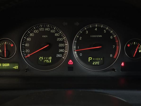 Volvo XC70 I с пробегом 2004 года, цена 693 000 рублей, 251108 км, универсал, Автокод Объявления
