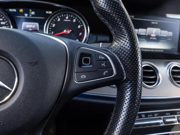 Mercedes-Benz E-Класс V (W213 S213 C238) с пробегом 2017 года, цена 2 550 000 рублей, 163556 км, седан, Автокод Объявления