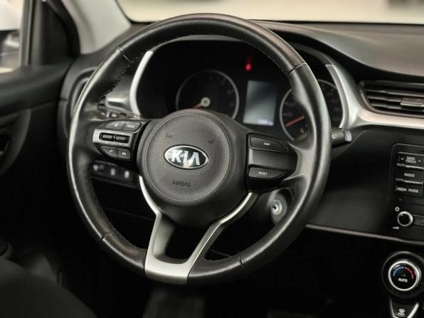 Kia Rio IV Рестайлинг с пробегом 2021 года, цена 1 695 000 рублей, 69851 км, седан, Автокод Объявления