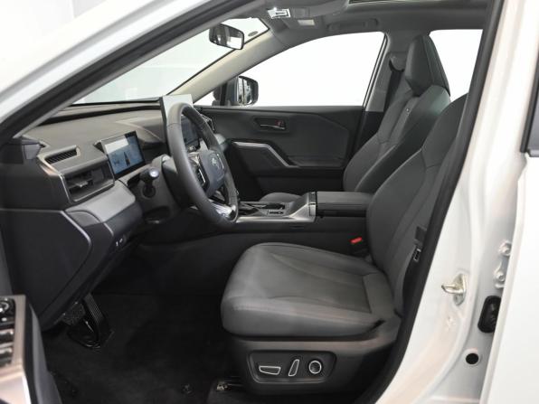 Toyota RAV4 VI (XA60) с пробегом 2025 года, цена 4 735 000 рублей, 23 км, внедорожник, Автокод Объявления